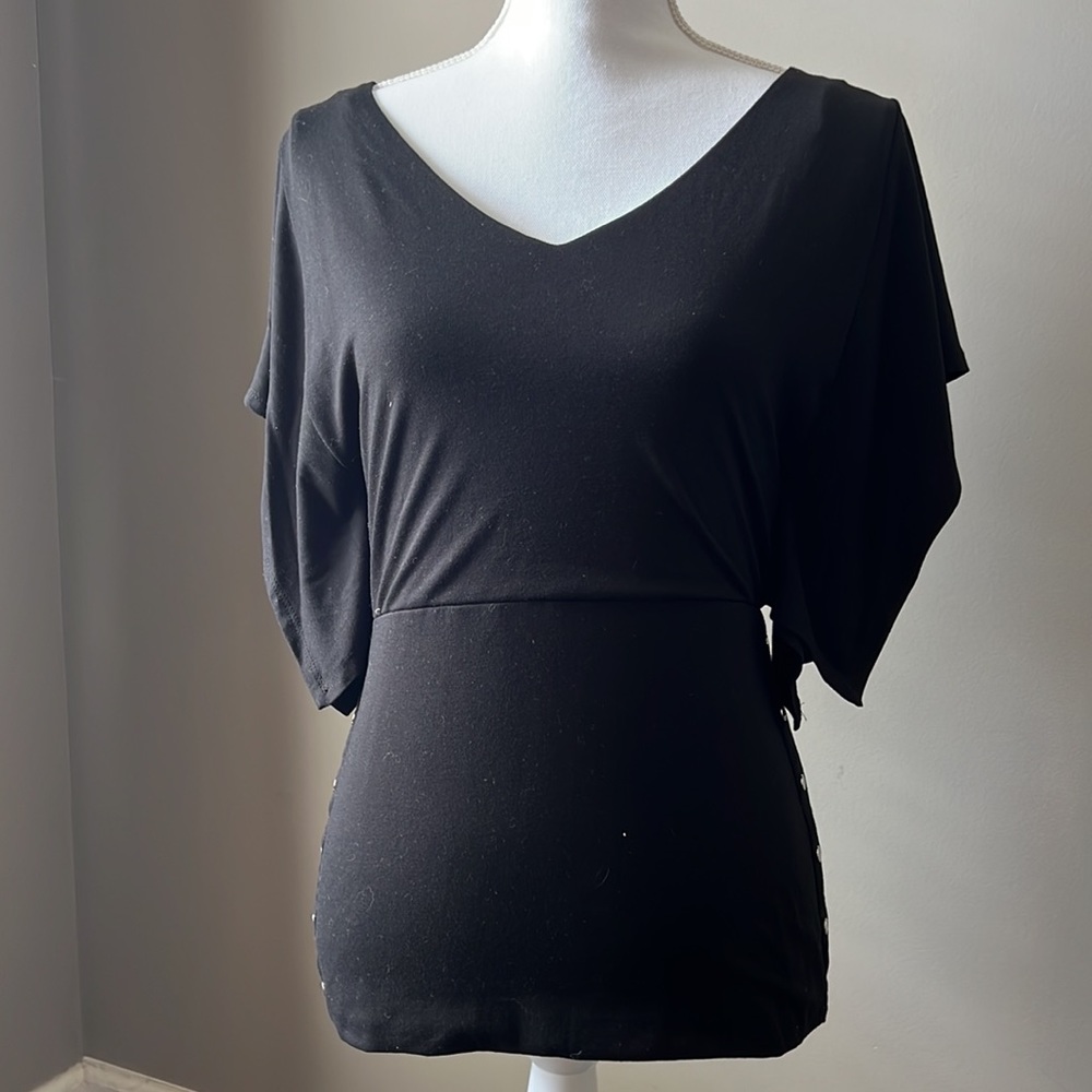 XS flattering blouse from White House Black Market